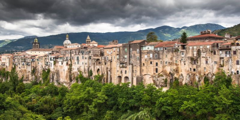 Sant’Agata dei Goti, una terrazza che affaccia sulla natura