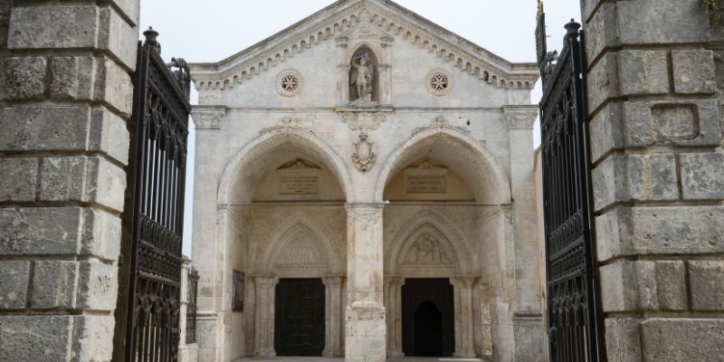 La grotta di San Michele a Monte Sant'Angelo