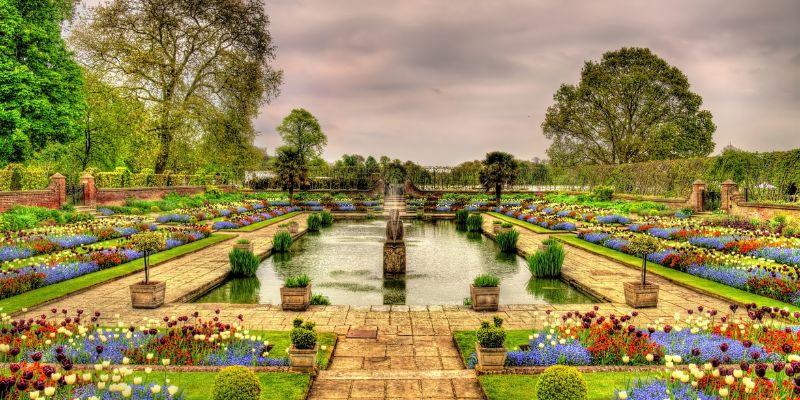 Kensington Palace Gardens a Londra, vietato fare foto!