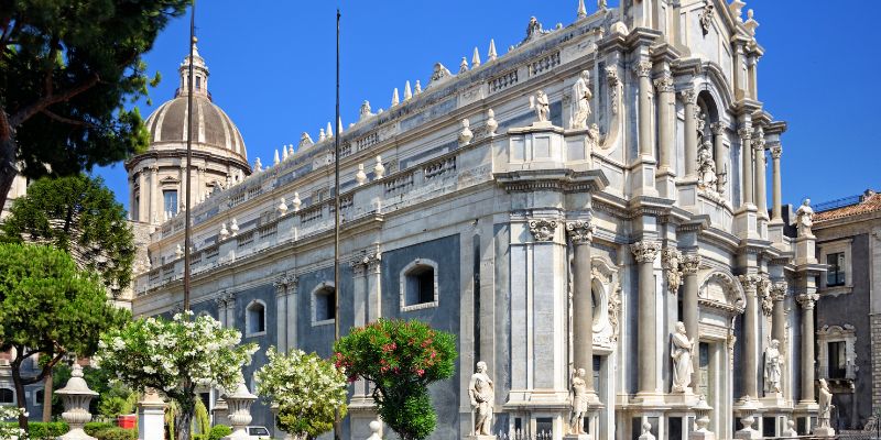Catania coniuga la storia e lo spirito giovane della Sicilia