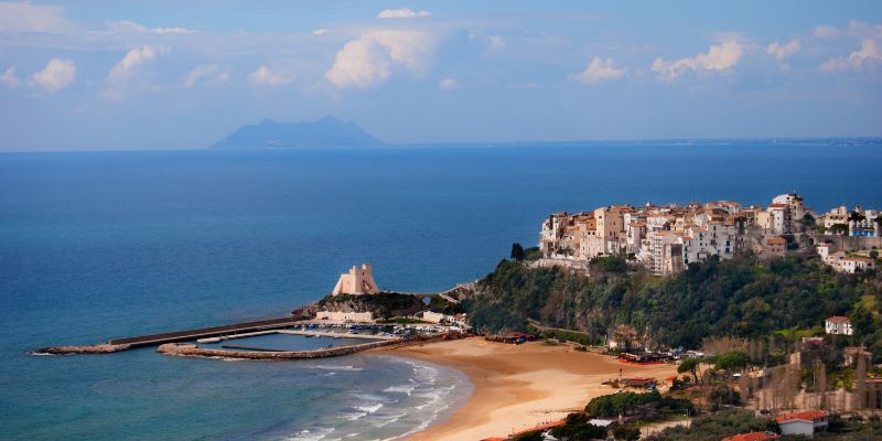 Lazio incantevole, tra mare ed entroterra Sperlonga e Fondi