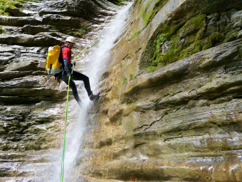 Il canyoning è la nuova frontiera delle vacanze in Sardegna