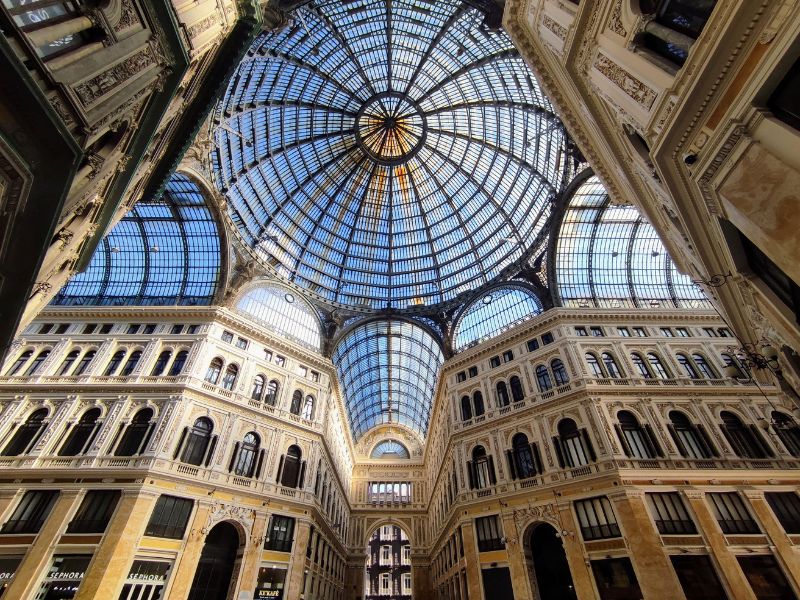 Numeri da record per il turismo in Italia, Napoli gettonatissima